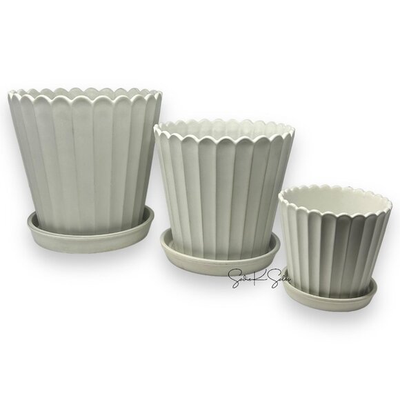 Scallop-Fluted Stoneware In/Outdoor Planter Pot Large - Hearth & Hand Magnolia - Picture 5 of 10
